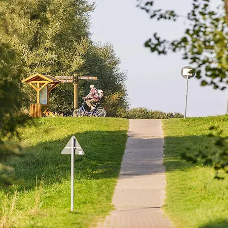 Appartement Ostseeperle - 5-sterne-ferienwohnung Fuer Den Perfekten Wellnessurlaub Mit Blick Auf Den Bodden