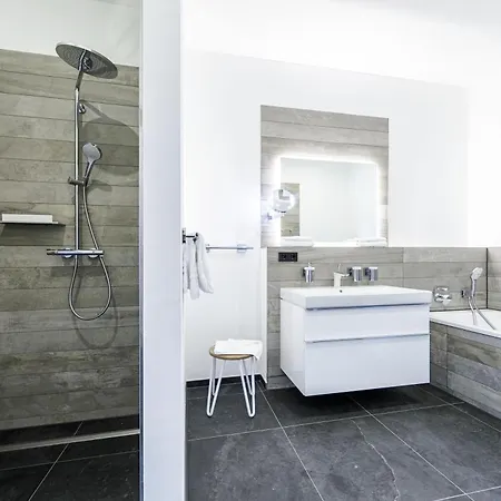 Ostseeperle - 5-sterne-ferienwohnung Fuer Den Perfekten Wellnessurlaub Mit Blick Auf Den Bodden Appartement